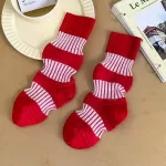 Chic Pleated Striped Mid-Tube Socks – Women’s Contrast Color Lantern Style - Red