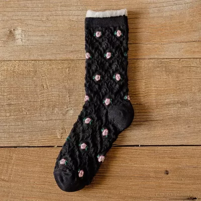 Floral Elegance: Korean Cotton Vintage Harajuku Crew Socks - Black ornament