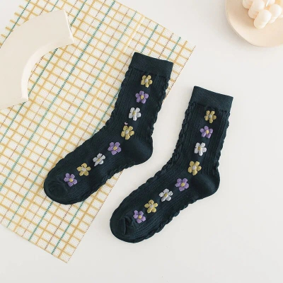 Korean Plaid Jacquard Medium Socks, Dark Tone - Green