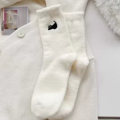 Purr-fect Warmth: Women’s Cute Cat Mink Fleece Super Soft Socks - White