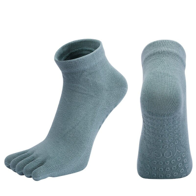 Five-toe Yoga Socks with Anti-Slip Features - Green