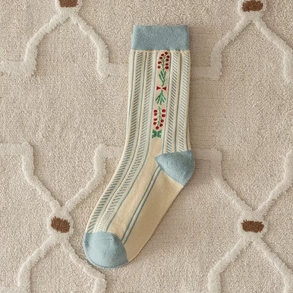 Retro Revival: Harajuku-Inspired Vintage Crew Socks - Design 3