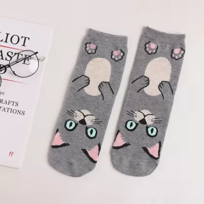 Purr-fect Style: Korean Cartoon Cat Socks - Gray cat