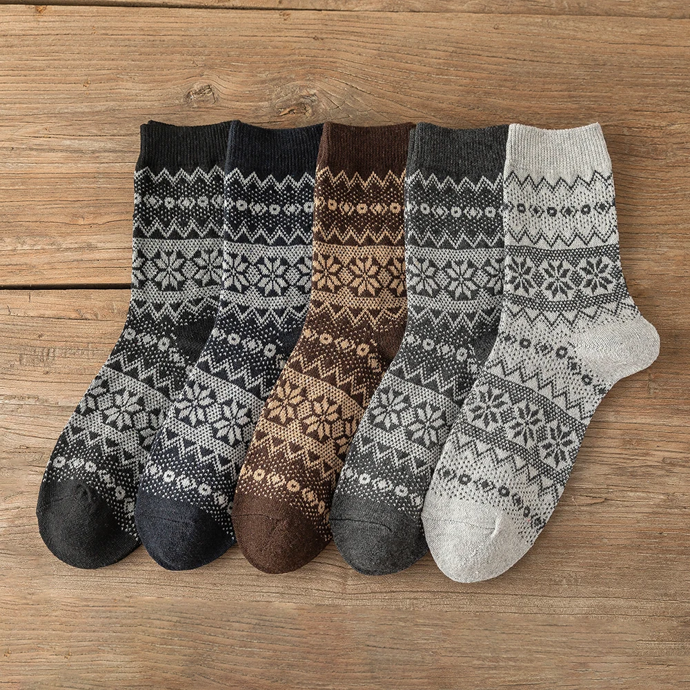 Cozy Comfort: Retro-Style Thick Warm Wool Socks 5-Pair Set - Cozy cool design 6