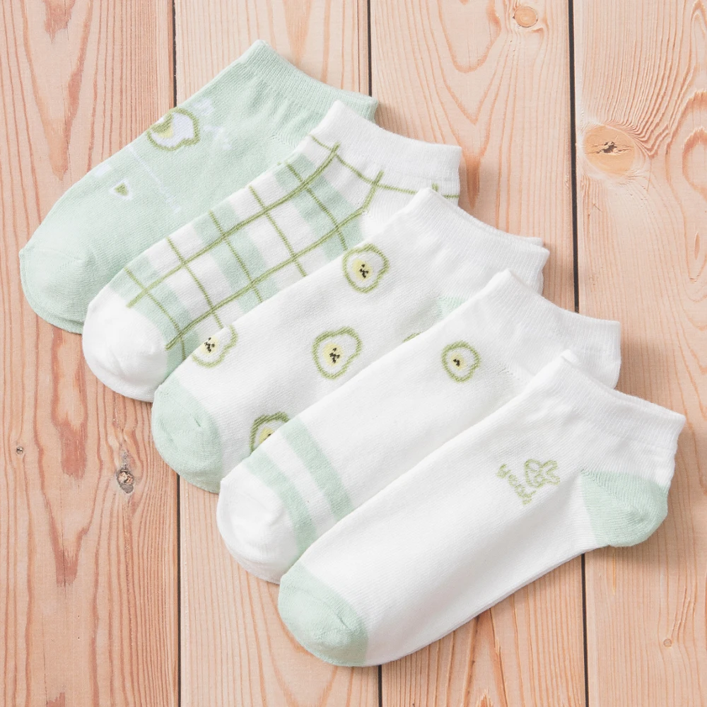 Avocado Delight: Kawaii Ankle Socks Set - White Light Green Avocado