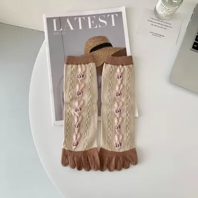 Diamond Stripe Jacquard Five-Toe Cotton Socks – Comfort and Style - Cozy design 7