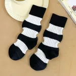 Chic Pleated Striped Mid-Tube Socks – Women’s Contrast Color Lantern Style - White