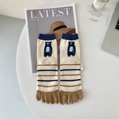 Diamond Stripe Jacquard Five-Toe Cotton Socks – Comfort and Style - Cozy design 4